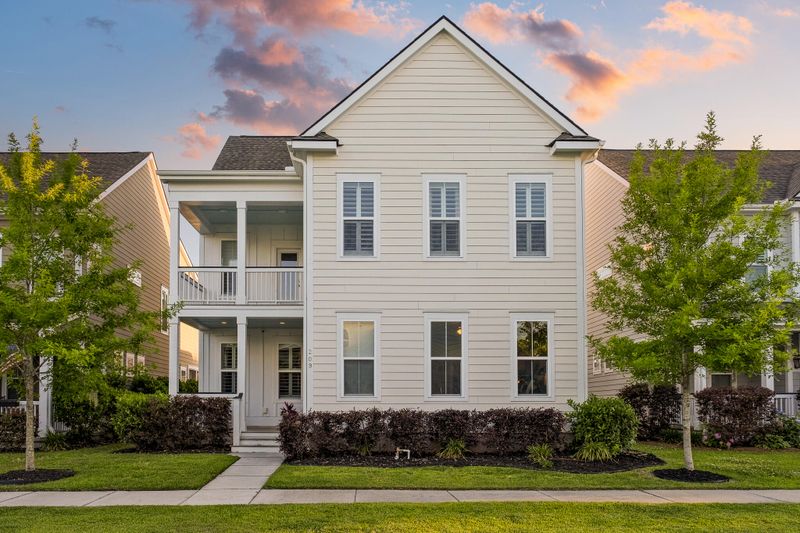 209 Bellflower Dr, Summerville, SC 29483