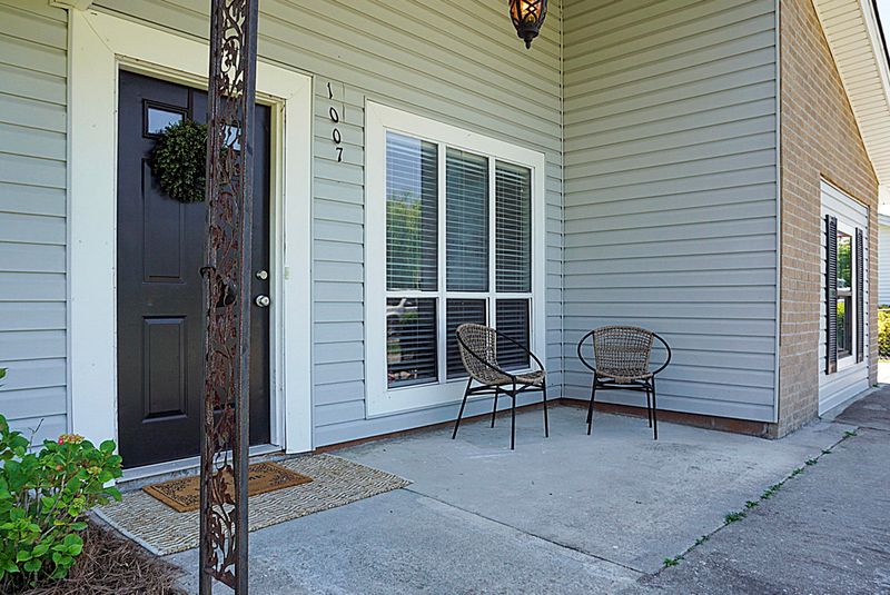 1007 Mountain Pine Rd, Moncks Corner, SC 29461