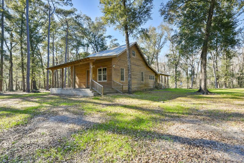6050 Josie Ridge Rd, Wadmalaw Island, SC 29487