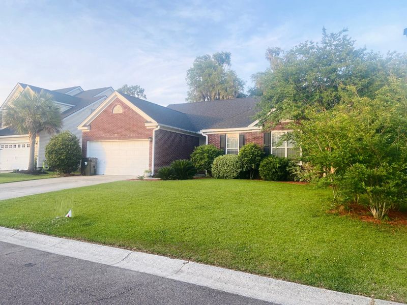 5415 Woodbreeze Dr, North Charleston, SC 29420