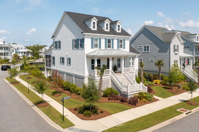 2585 Daniel Island Dr, Charleston, SC 29492