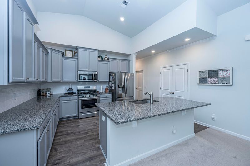 301 Witch Hazel St, Summerville, SC 29486