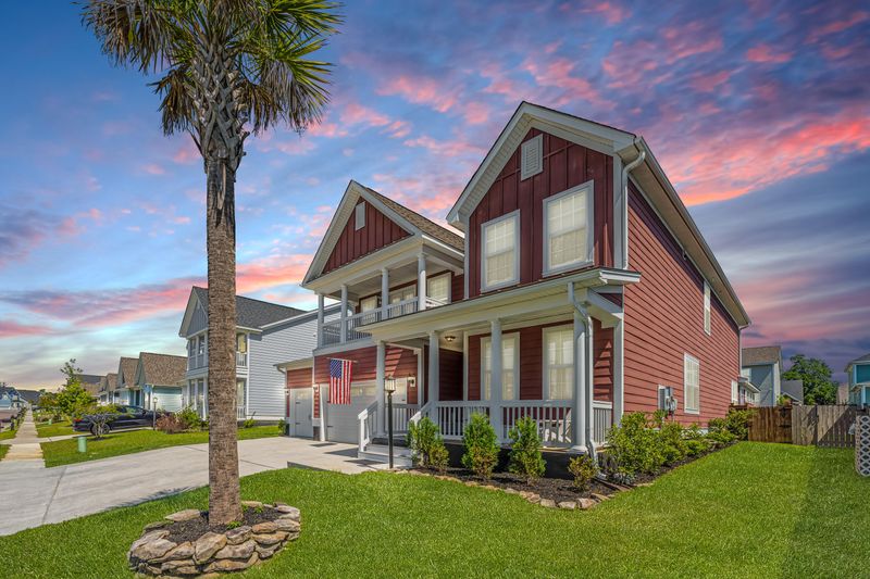 522 Pendleton Dr, Moncks Corner, SC 29461