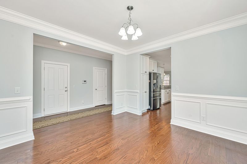 522 Pendleton Dr, Moncks Corner, SC 29461