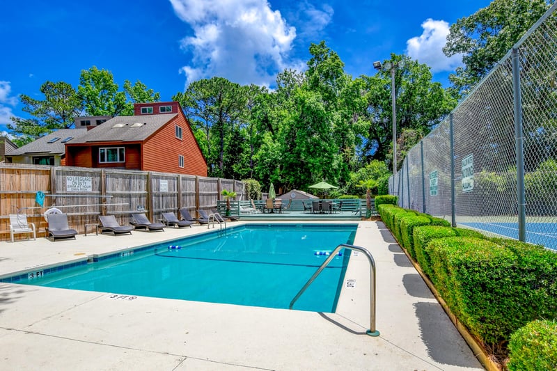 12 Palomino Ct, Charleston, SC 29407