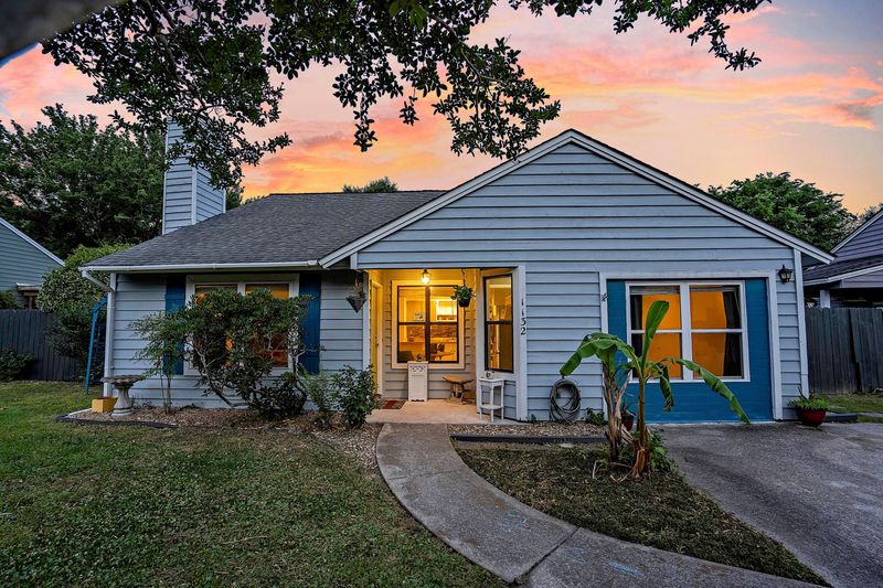 1132 Shoreham Rd, Charleston, SC 29412