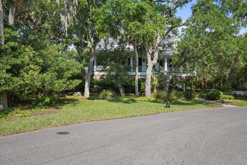 5 Heron Cv, Edisto Beach, SC 29438