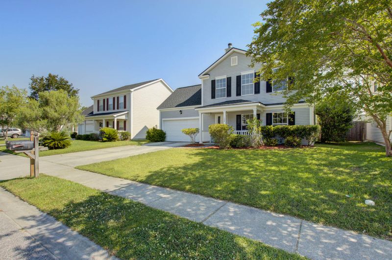 124 Blue Jasmine Ln, Summerville, SC 29483