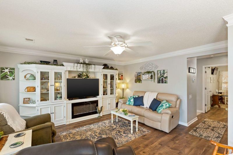 4891 Habersham Ln, Summerville, SC 29485