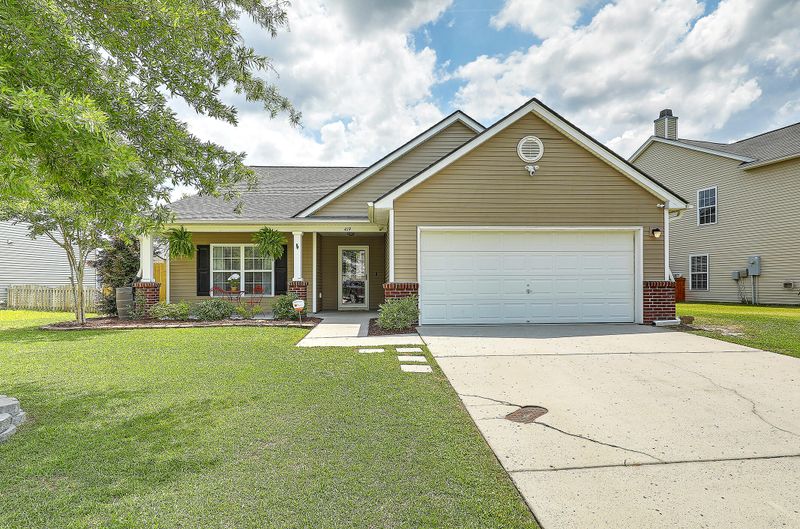 419 Dovetail Cir, Summerville, SC 29483