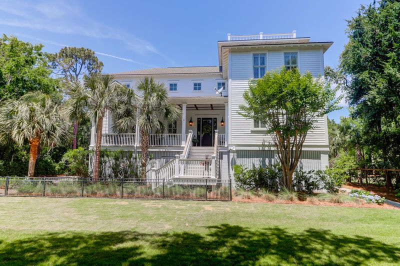 2257 Myrtle Ave, Sullivans Island, SC 29482