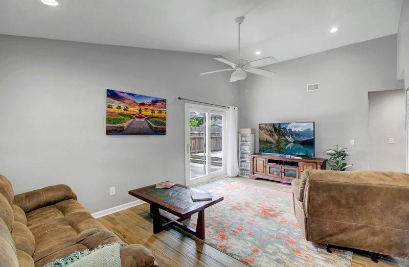 1176 Shoreham Rd, James Island, SC 29412
