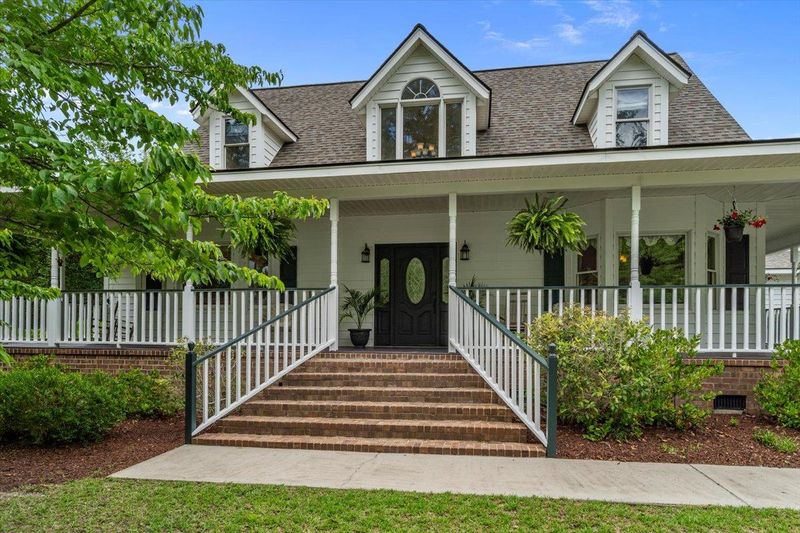 524 Leatherwood Ln, Cordesville, SC 29434