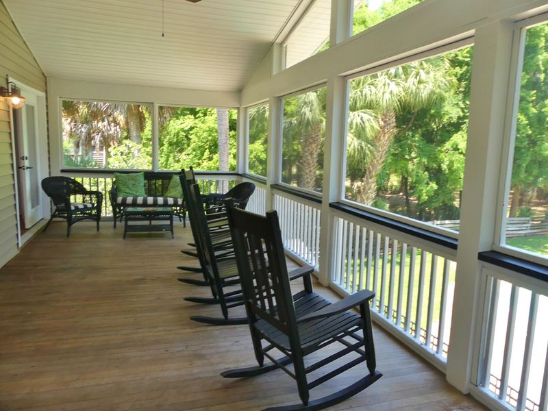 3205 Palmetto Blvd, Edisto Island, SC 29438