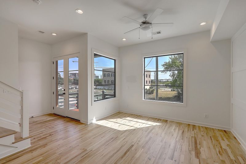 77-200 Aiken St, Charleston, SC 29403