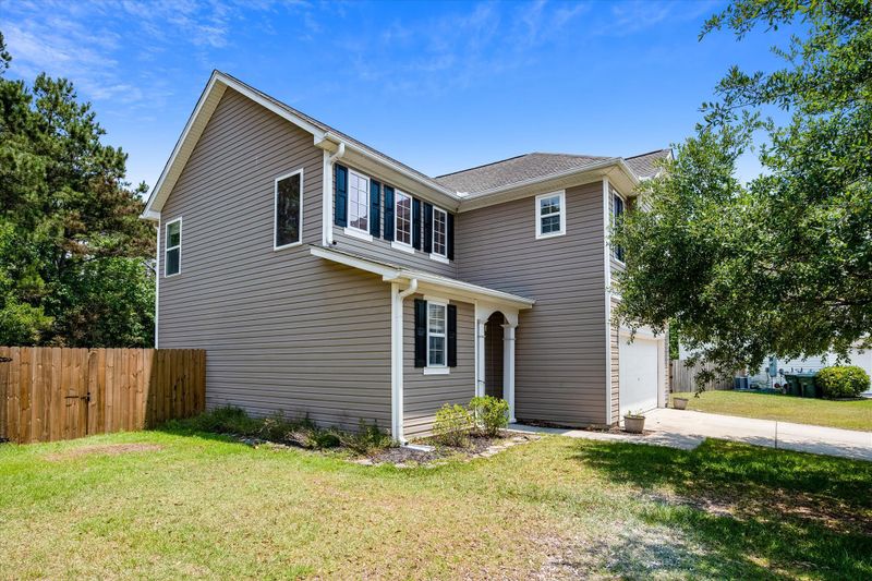 7113 Sweetgrass Blvd, Hanahan, SC 29410