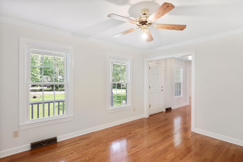 712 Simmons Ave, Summerville, SC 29483