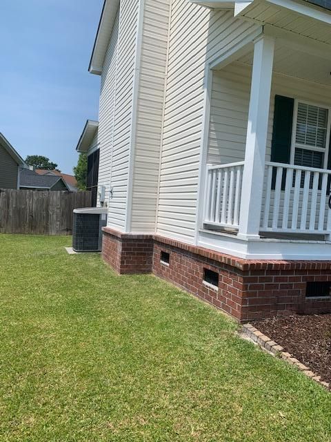 209 Somerset Dr, Goose Creek, SC 29445