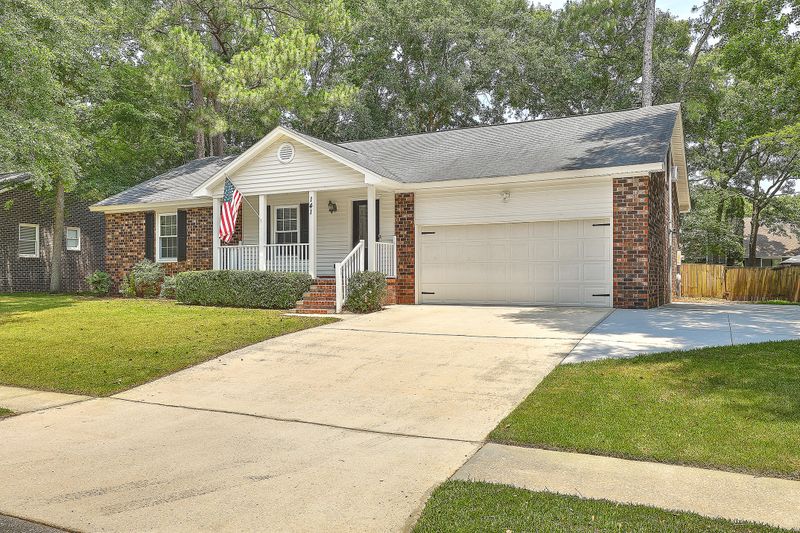 141 Fox Chase Dr, Goose Creek, SC 29445