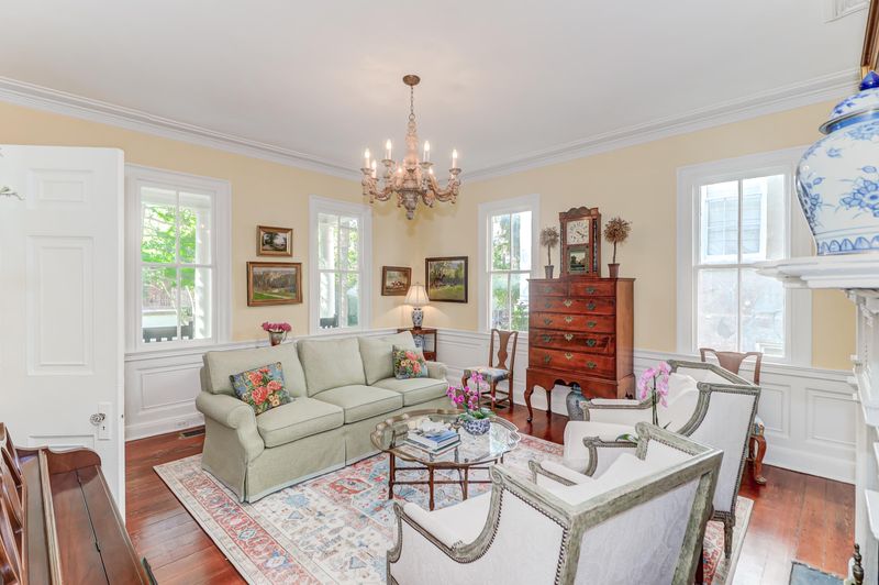 28 Montagu St, Charleston, SC 29401