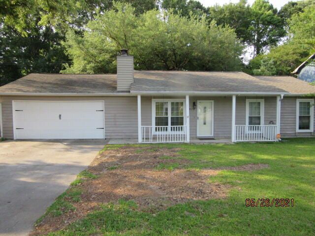 2972 Nantuckett Ave, North Charleston, SC 29420
