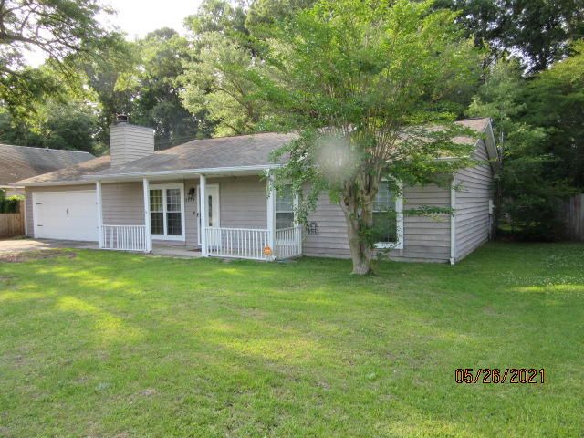 2972 Nantuckett Ave, North Charleston, SC 29420