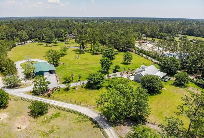 137 Sponsel Ln, Huger, SC 29450