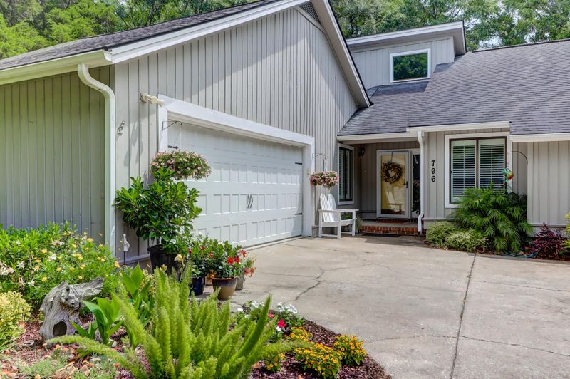 796 Wakendaw Blvd, Mount Pleasant, SC 29464