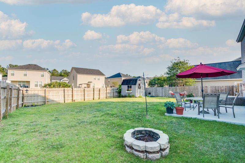 1129 Flyway Rd, Summerville, SC 29483