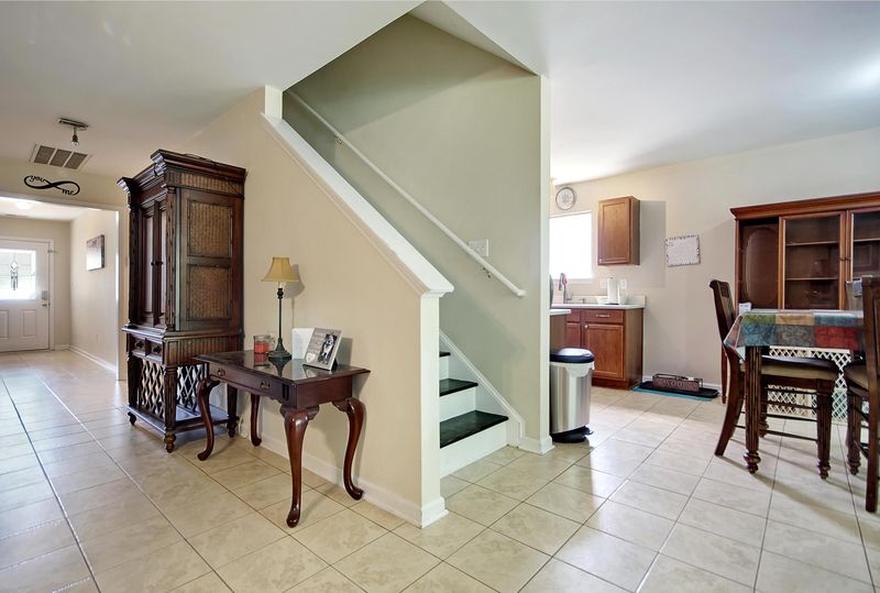 9266 Ayscough Rd, Summerville, SC 29485