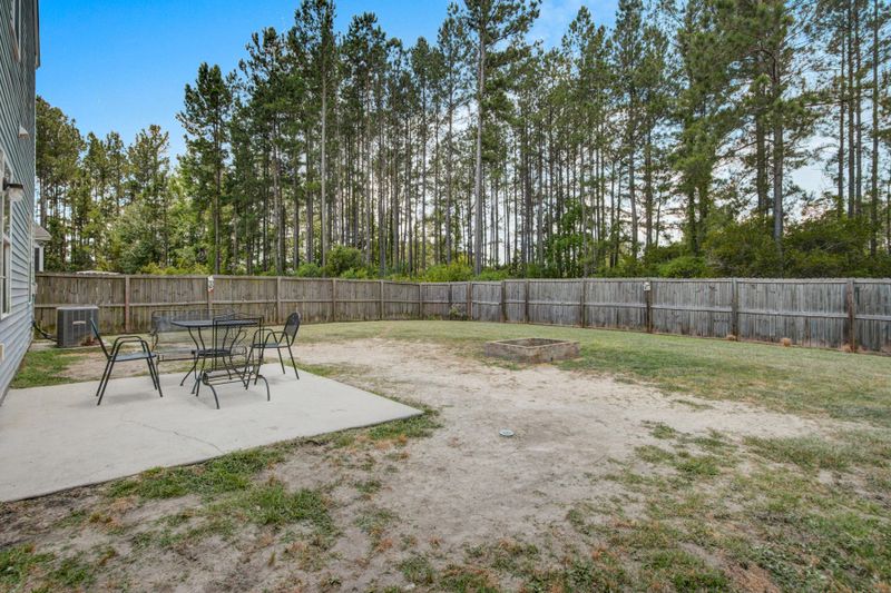 329 Iveson Rd, Summerville, SC 29486