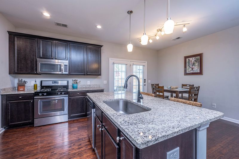 498 Nelliefield Trl, Charleston, SC 29492