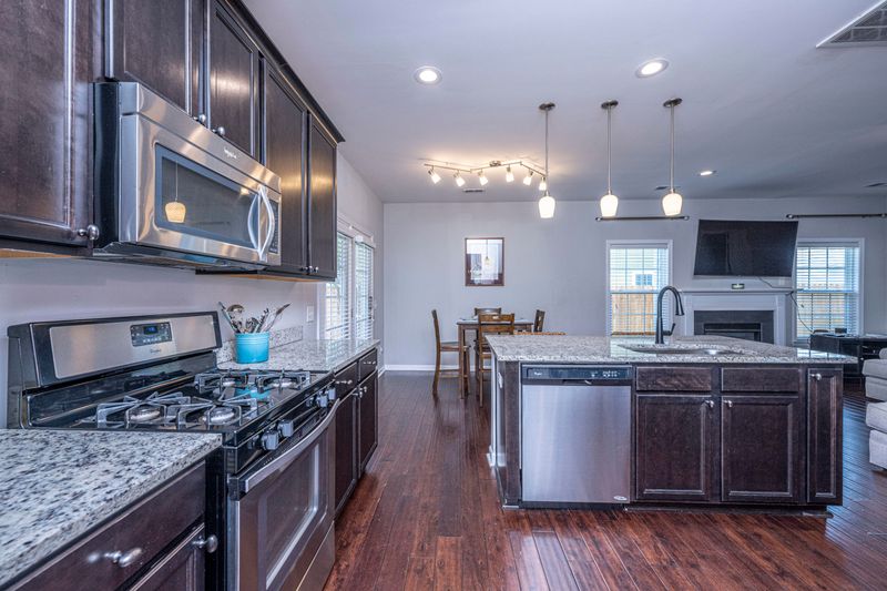 498 Nelliefield Trl, Charleston, SC 29492