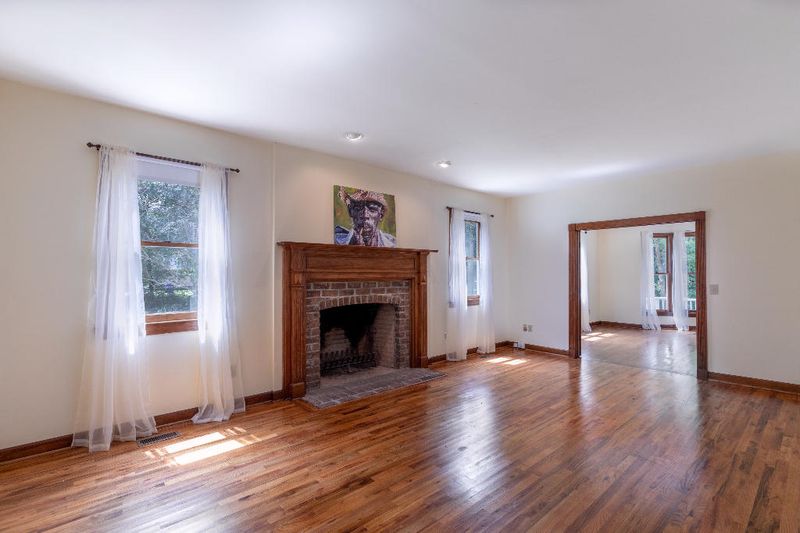 1017 Sweetwater Dr, Johns Island, SC 29455
