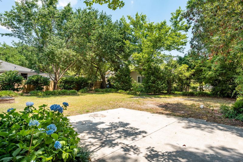 642 Lindendale Ave, Charleston, SC 29407