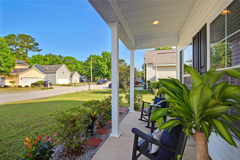 8943 High Cotton Ct, North Charleston, SC 29406