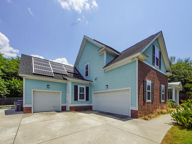 1426 Iroquois St, North Charleston, SC 29405