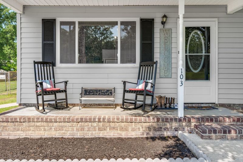 103 O'carroll St, Moncks Corner, SC 29461