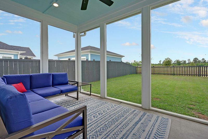 143 Hewitt St, Summerville, SC 29486