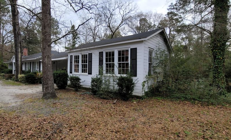1013 S Main St, Summerville, SC 29483