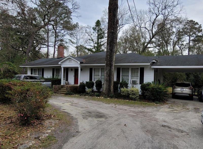 1013 S Main St, Summerville, SC 29483