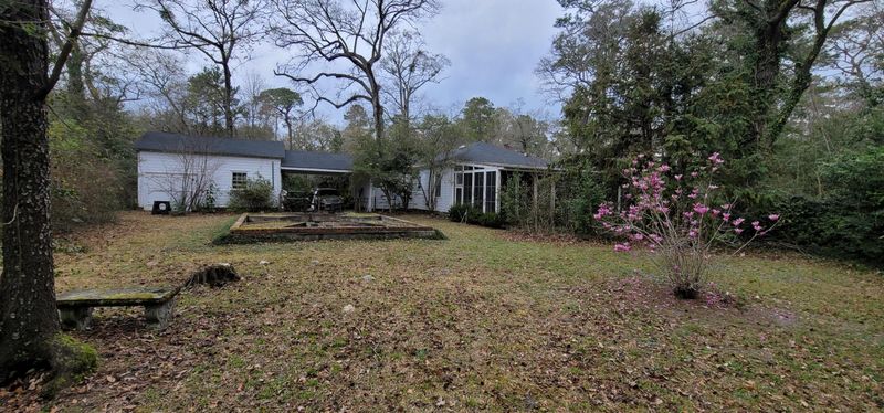 1013 S Main St, Summerville, SC 29483
