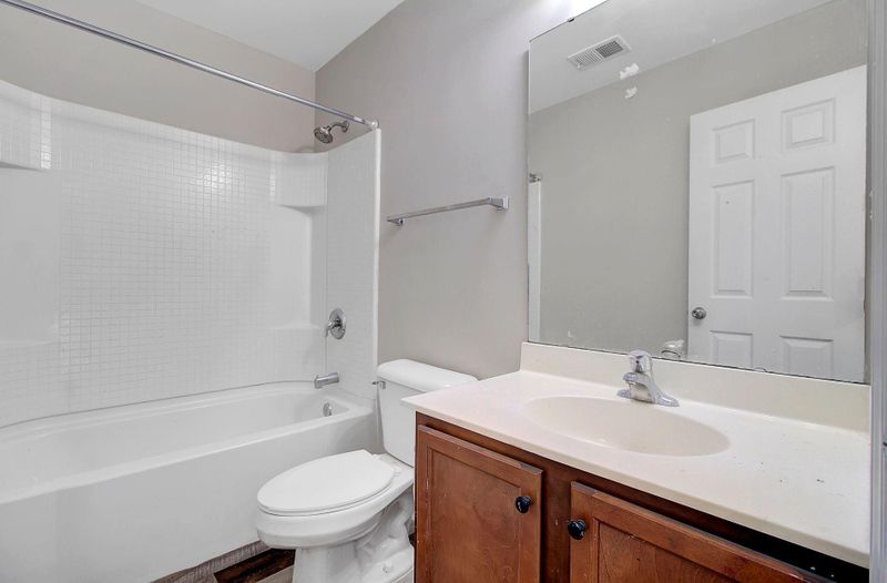 152 Avonshire Dr, Summerville, SC 29483