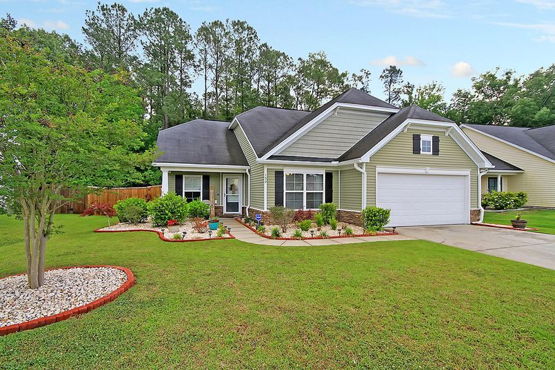 152 Charlesfort Way, Moncks Corner, SC 29461
