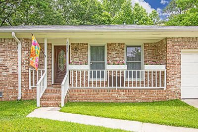 2852 Fernwood Dr, North Charleston, SC 29406