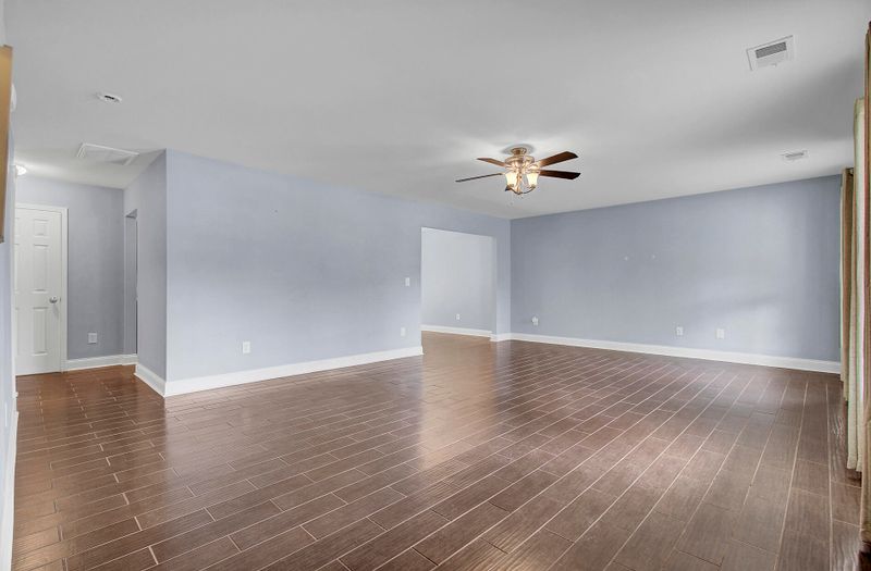 325 Winford Ct, Moncks Corner, SC 29461