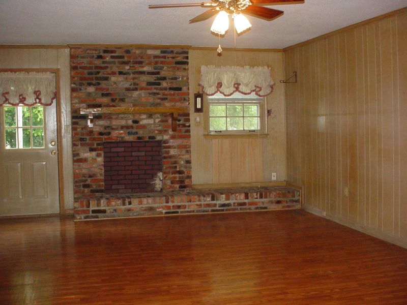 126 Hotel St, Saint Stephen, SC 29479