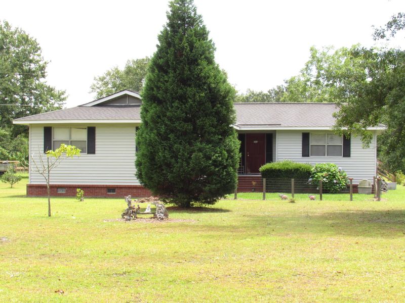 354 Old Grade Rd, Moncks Corner, SC 29461