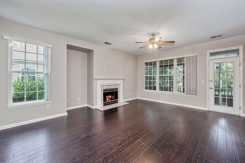 1529 Cypress Pointe Dr, Mount Pleasant, SC 29466