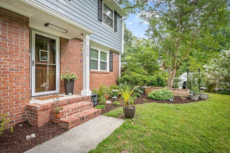 229 Brailsford Rd, Summerville, SC 29485